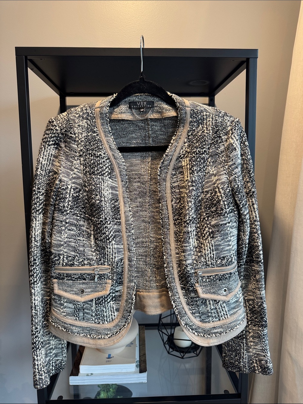Open-Front Tweed Blazer in Black & Cream